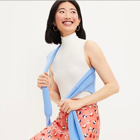 NWT Loft Ribbed Mock Neck Shell Top - Picture 2 of 3